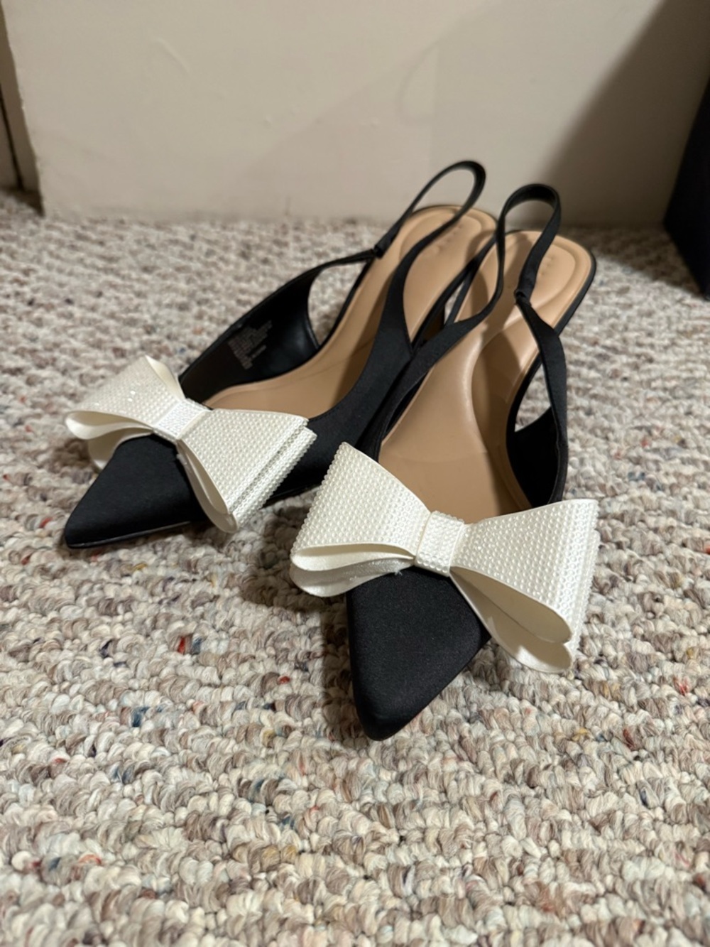 INC International Concepts Women's Giverny Halter Back Pumps Black - Medium